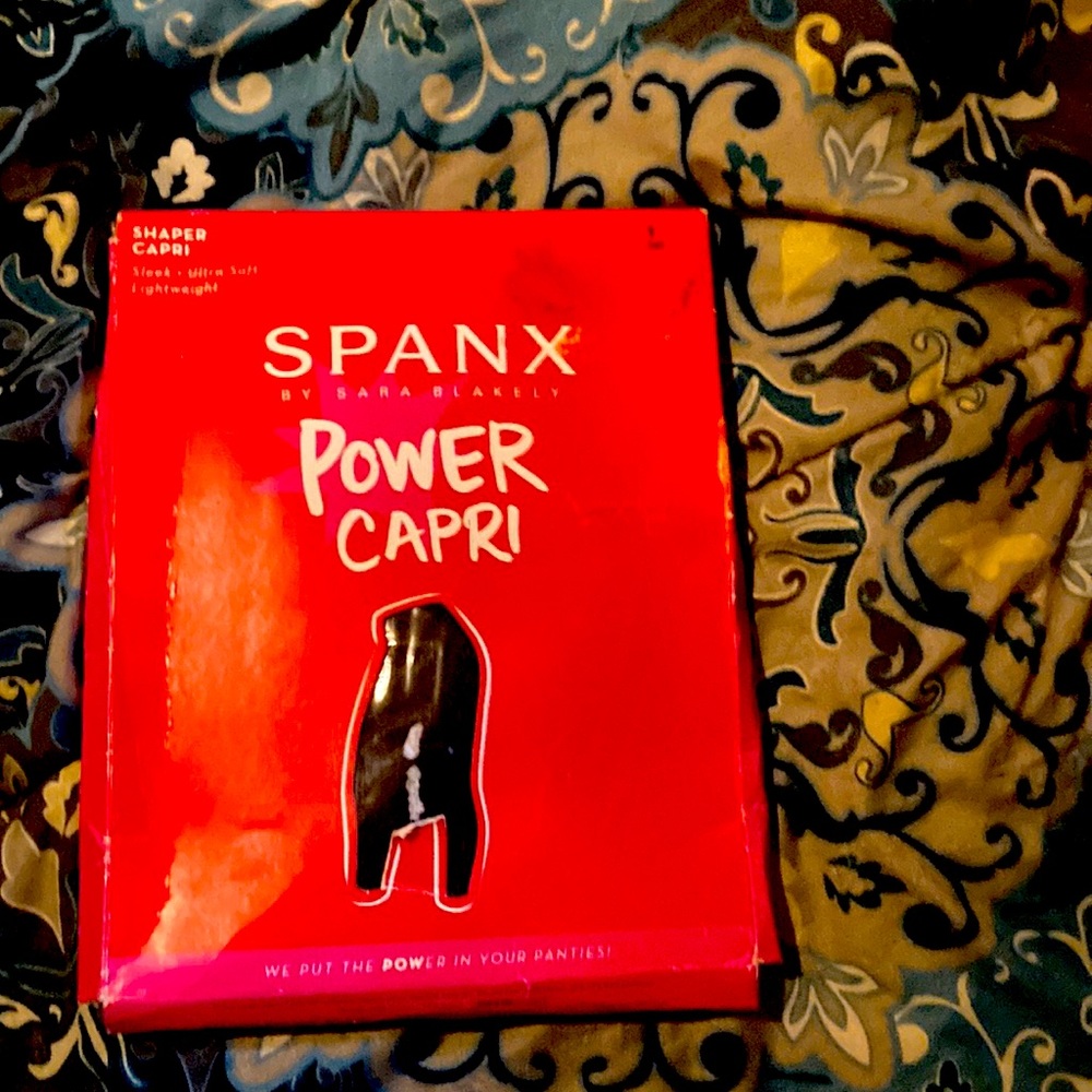 New! Spanx Black Power Capri size E
